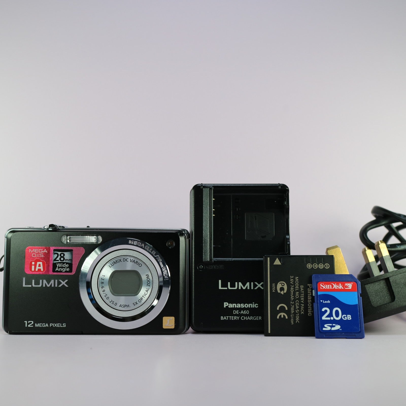 Panasonic Lumix DMC-FS10 12.1MP Digital Camera Black Tested Full Working Set
