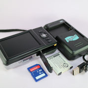 Kodak Digital Camera PixPro FZ151 16.1MP Silver Tested Full Working Set