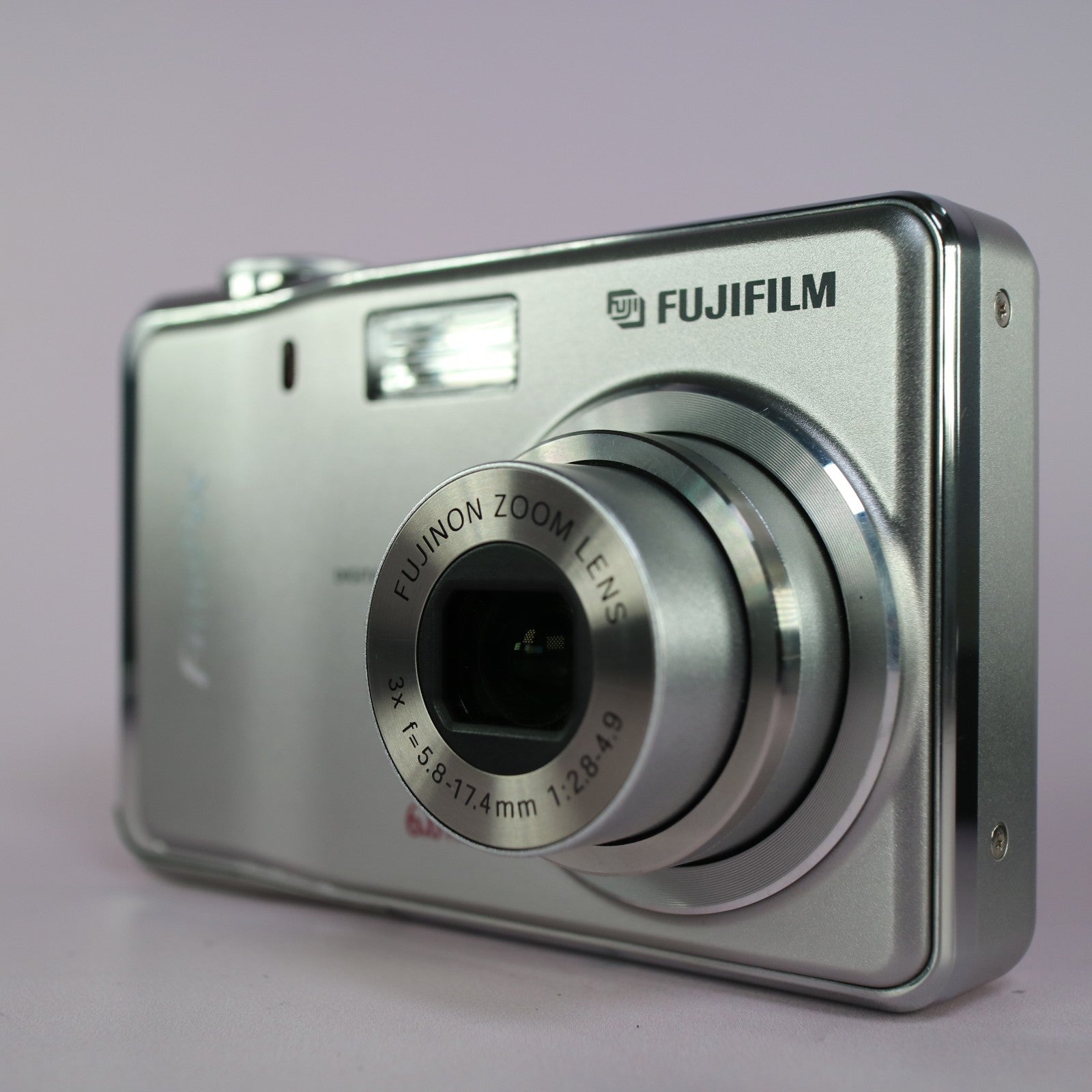Fujifilm Digital Camera FinePix F470 6.0MP Silver Tested Full Set