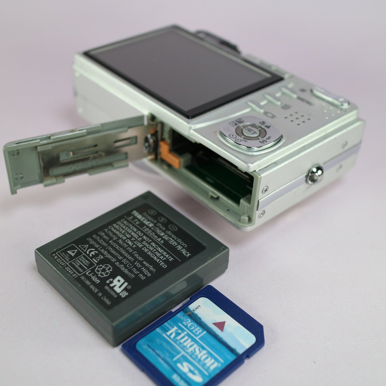 Vivitar Vivicam X30 10.1MP Digital Camera Silver Tested With Battery + SD Card
