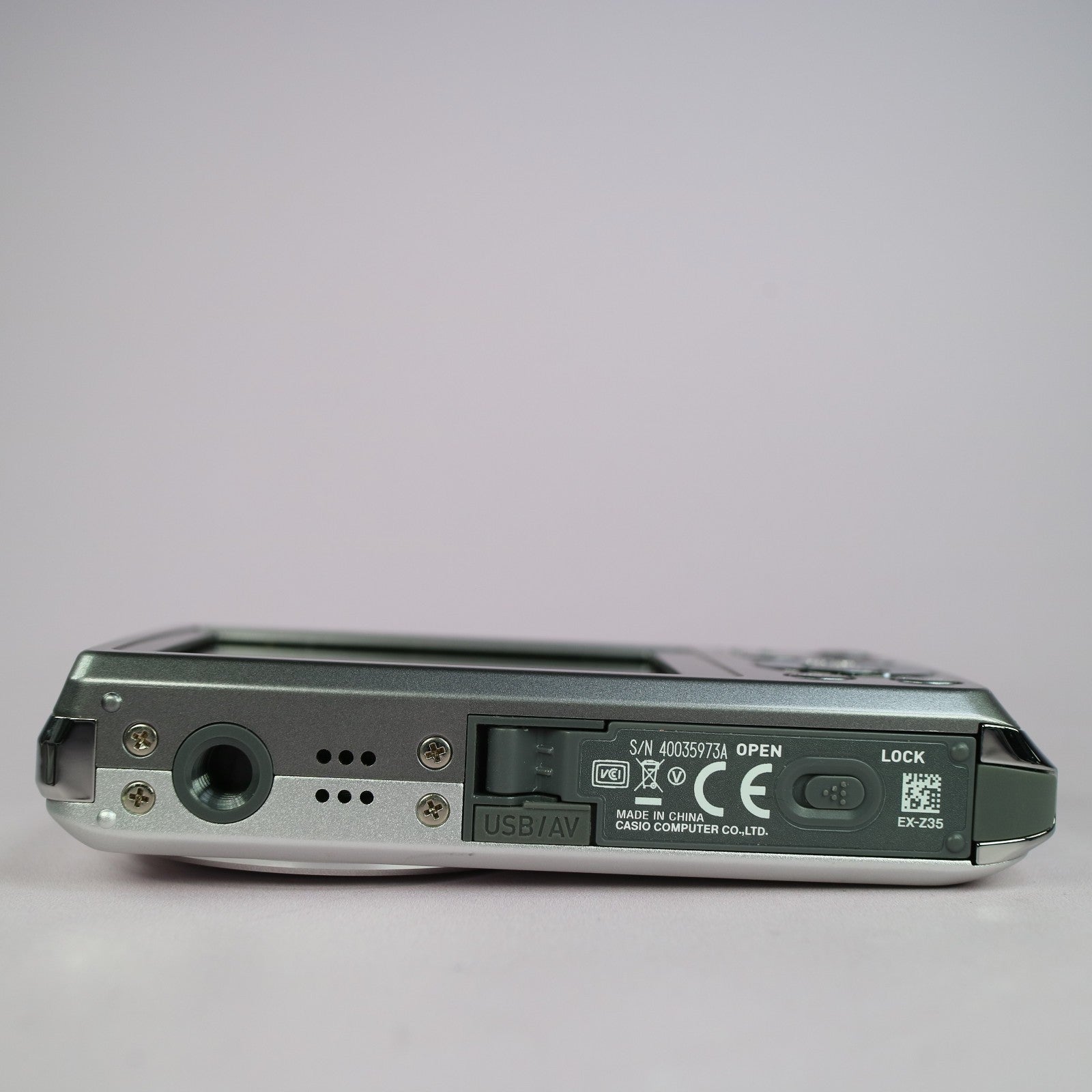 Casio Digital Camera Exilim EX-Z35 12.1MP Silver Tested Full Working Set