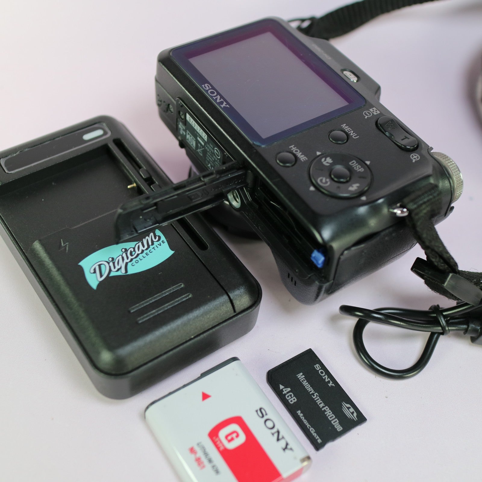 Sony Digital Camera Cybershot DSC-H3 8.1MP Silver Tested Full Working Set