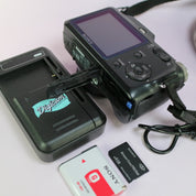 Sony Digital Camera Cybershot DSC-H3 8.1MP Silver Tested Full Working Set