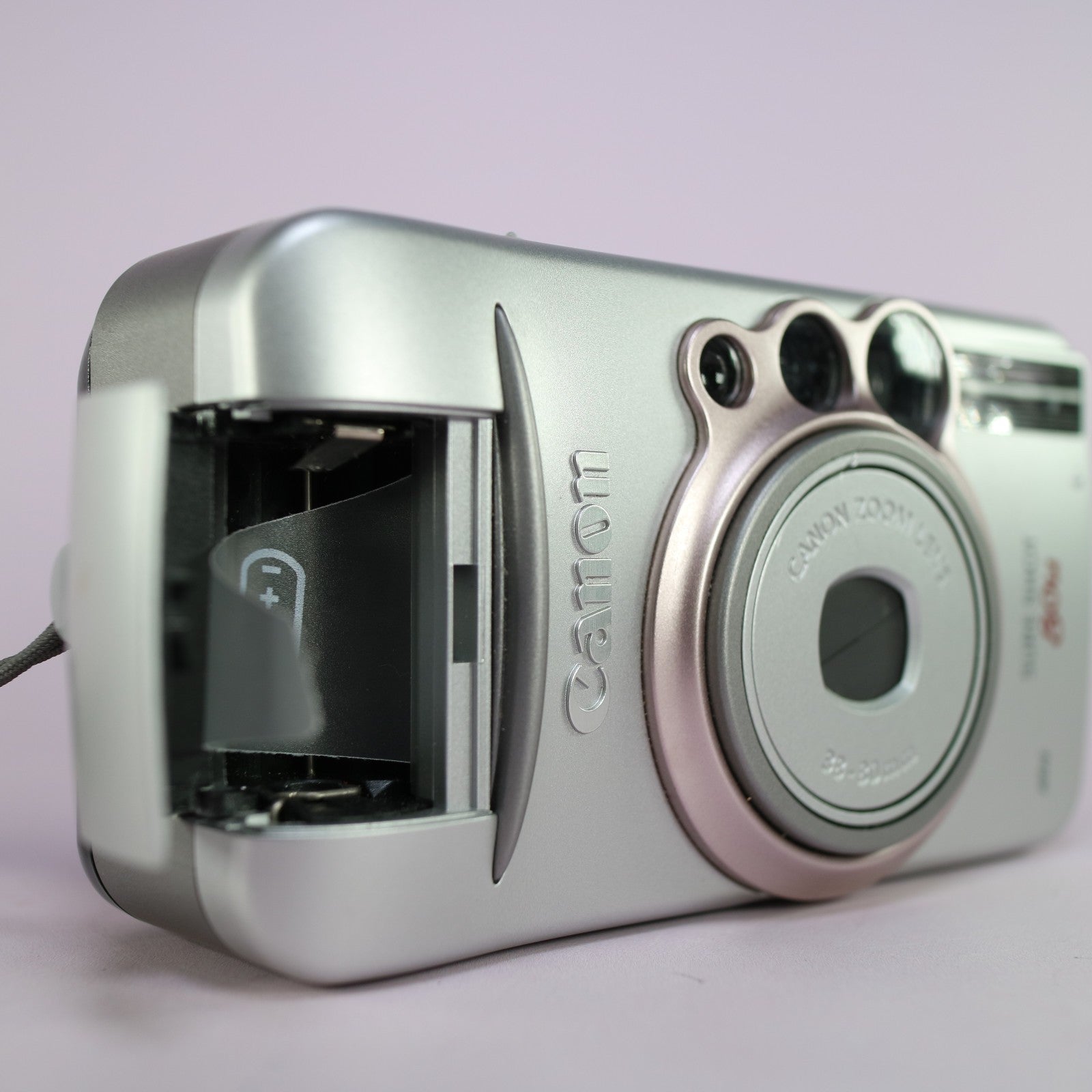 Canon Sure Shot 80u 35mm Film Point and Shoot Camera Silver Tested