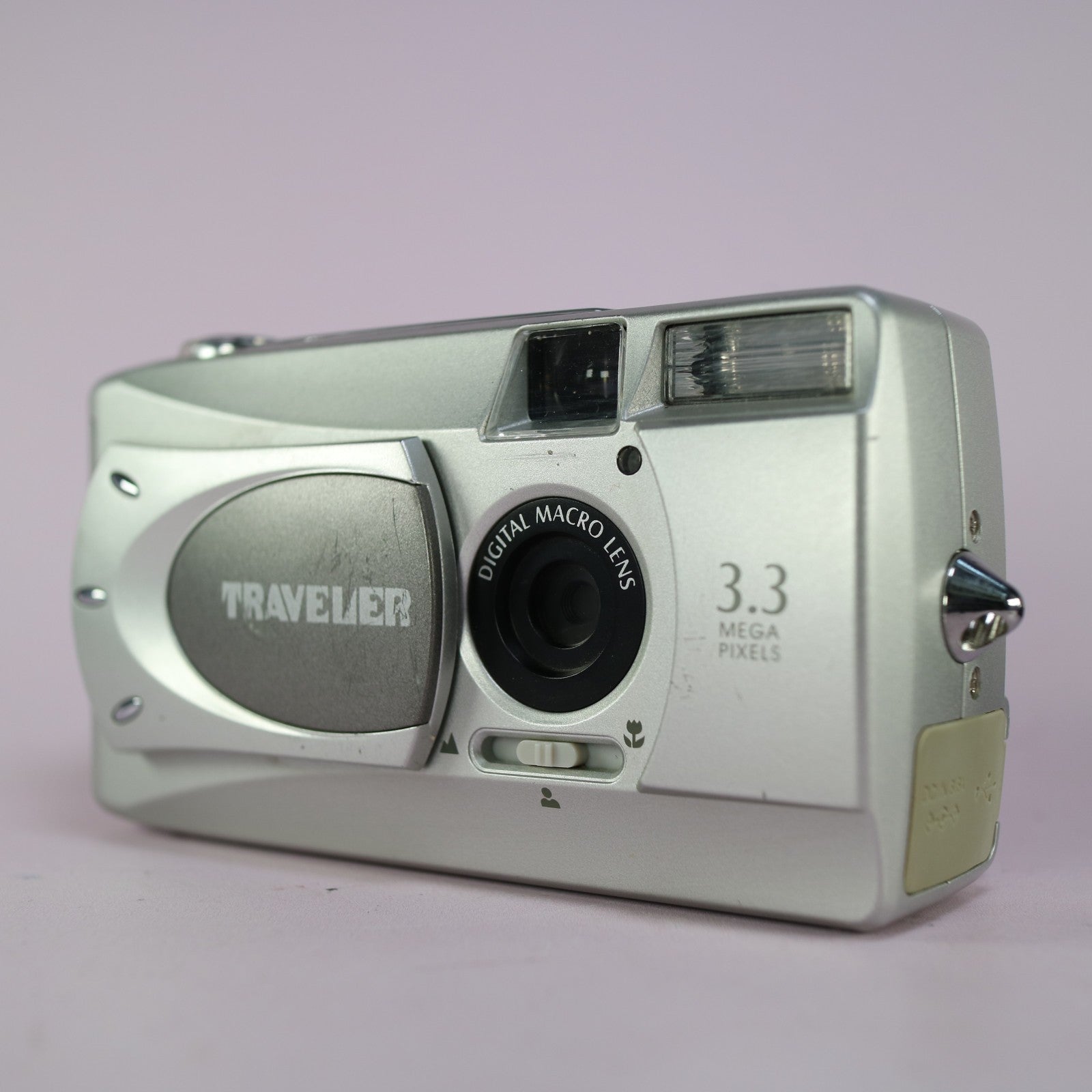 Traveler Digital Camera DC3000 3.3MP Silver Tested