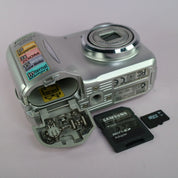 Nikon Digital Camera Coolpix 2200 2.0MP Silver Tested