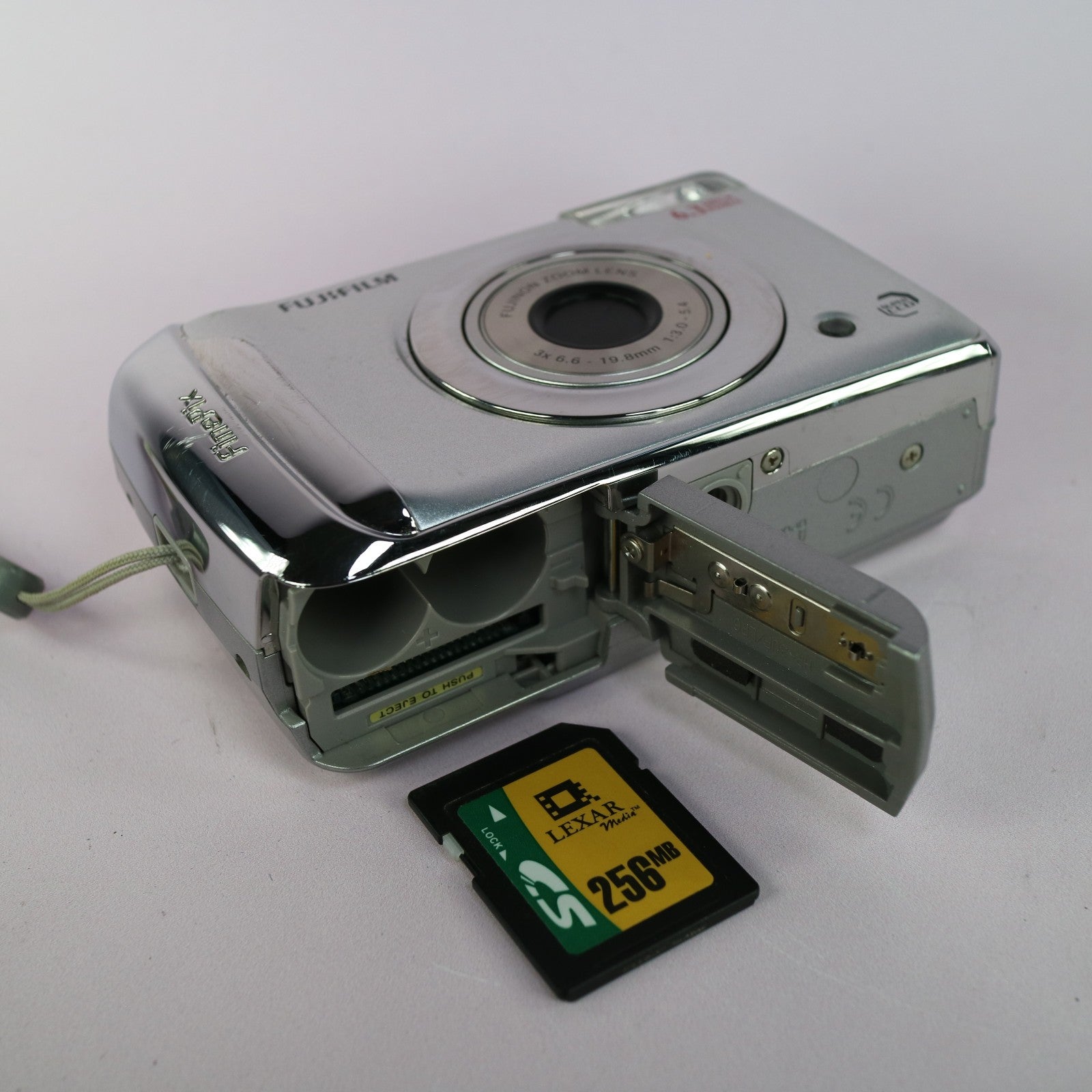 Fujifilm Digital Camera FinePix A610 6.3MP Silver Tested