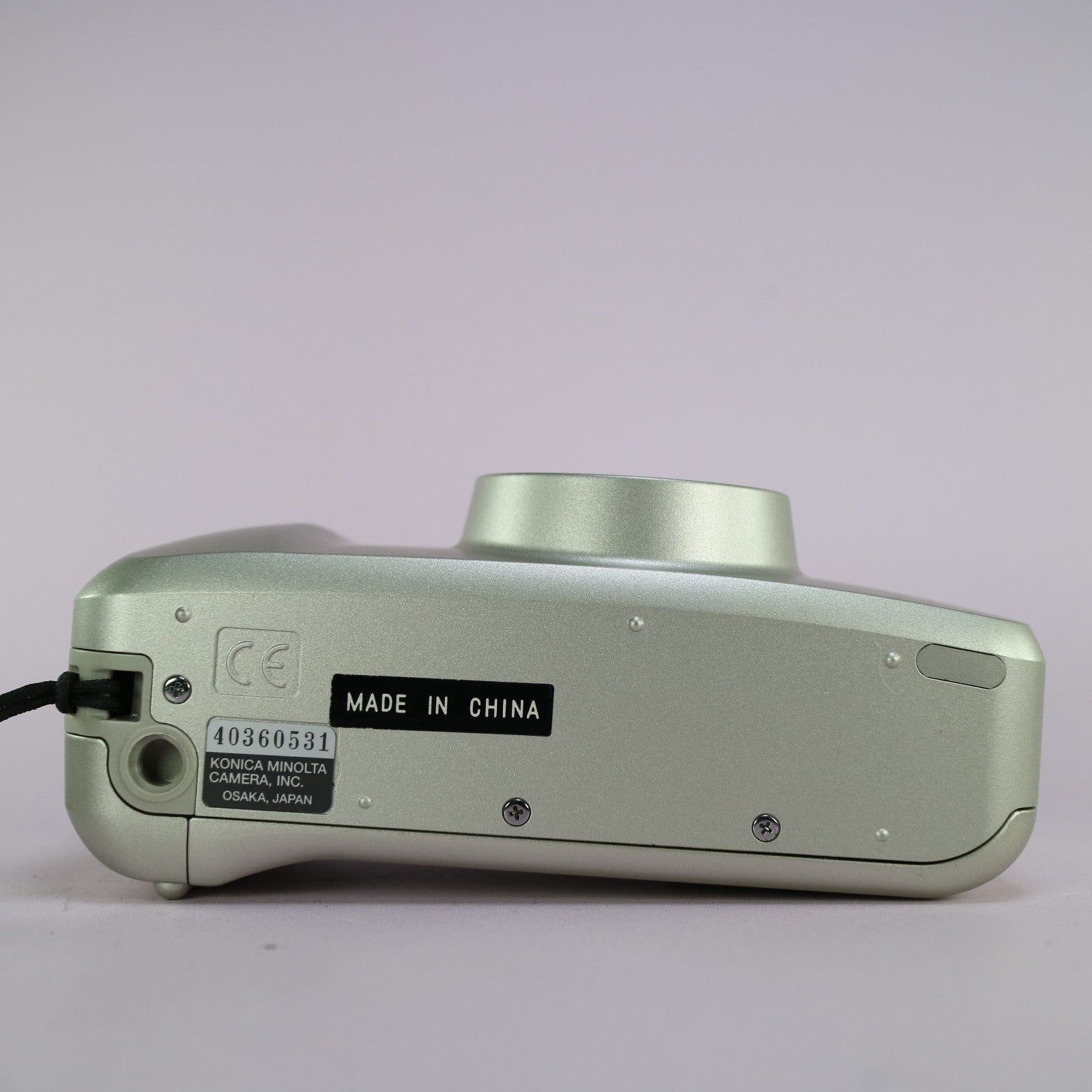 Minolta 110 Zoom 35mm Film Point and Shoot Camera Silver Tested