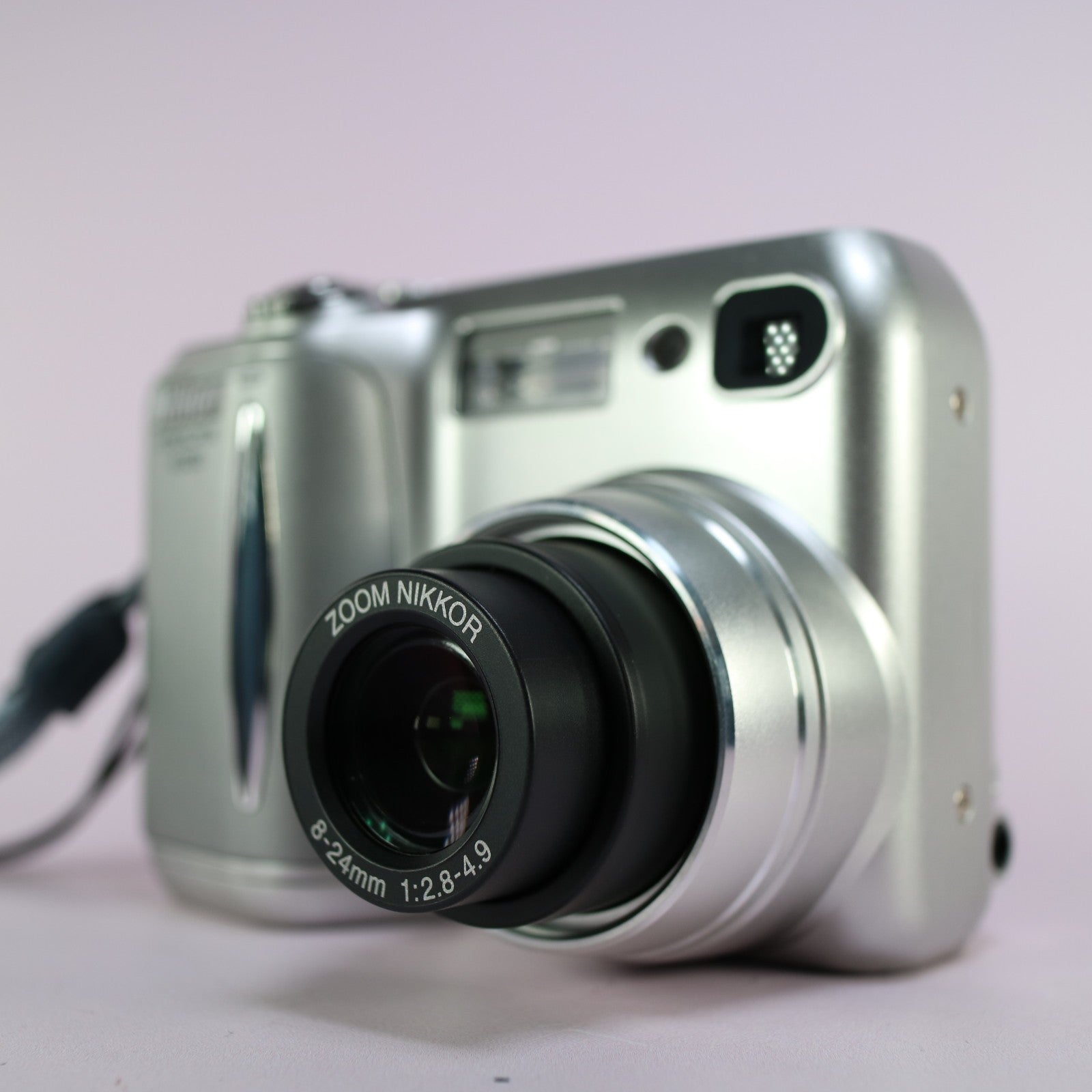Nikon Digital Camera Coolpix 4300 4.0MP Silver Tested