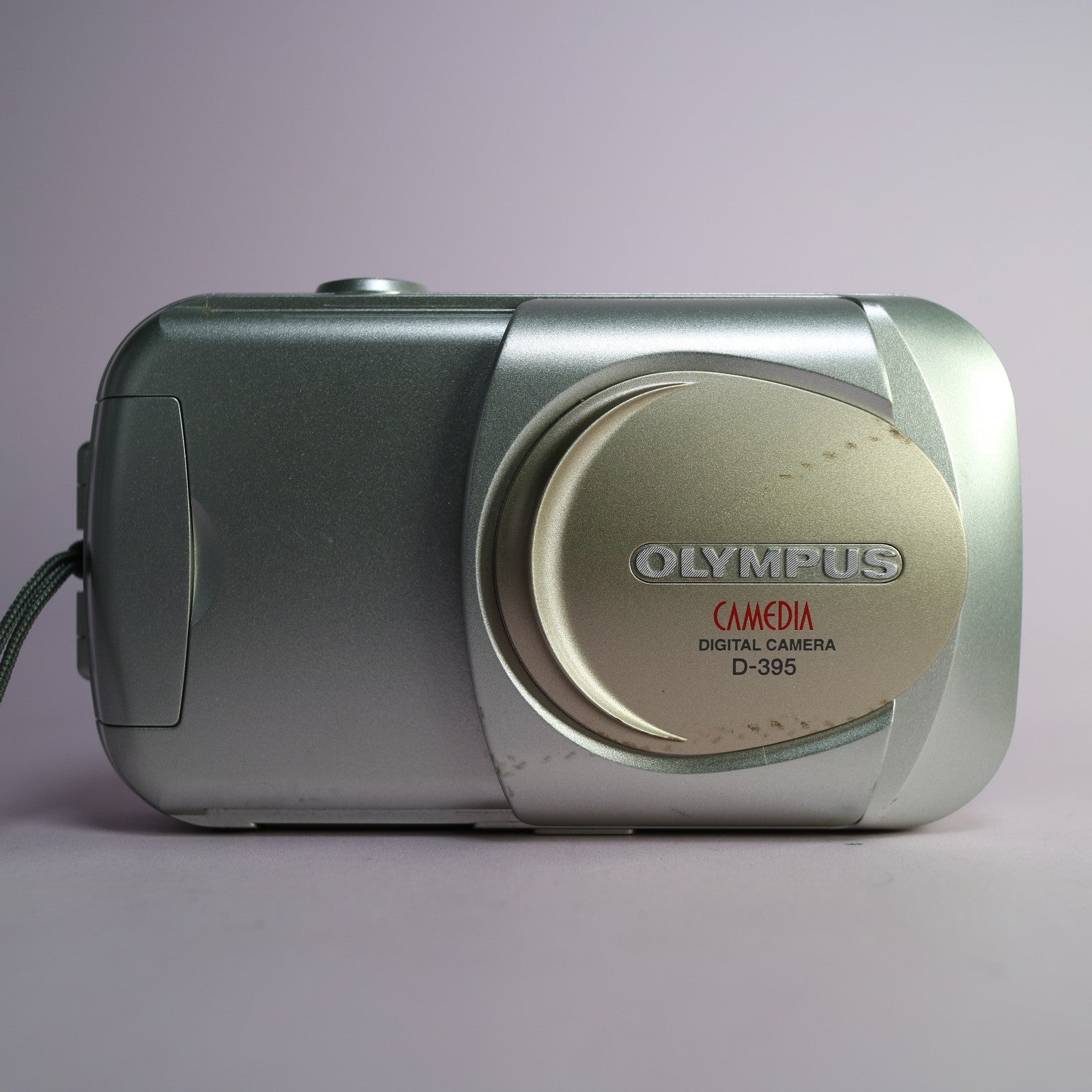 Olympus Digital Camera Camedia D-395 2.0MP Silver Tested With xD Card