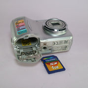 Nikon Digital Camera Coolpix 2200 2.0MP Silver Tested