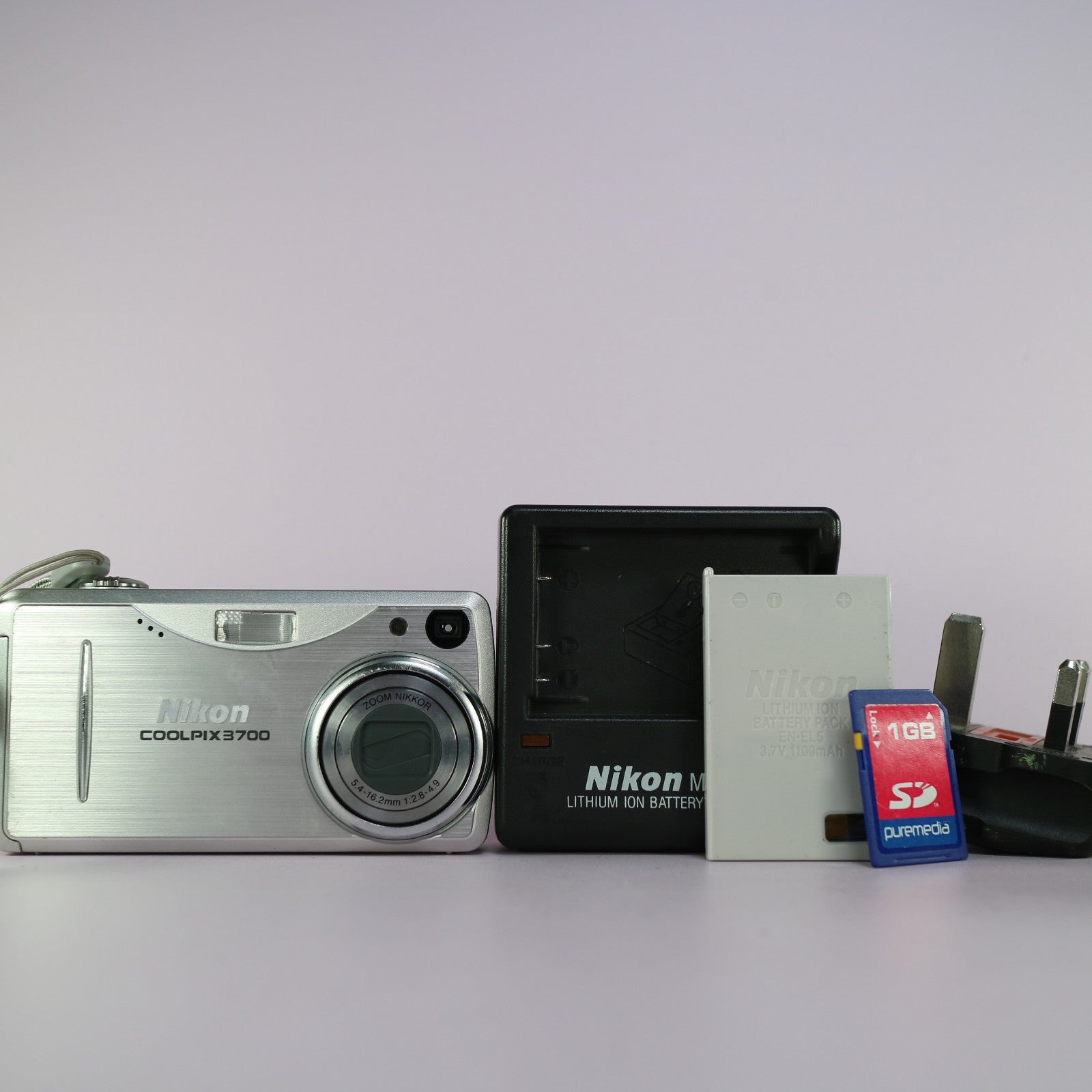 Nikon Digital Camera Coolpix 3700 3.2MP Silver Tested Full Working Set