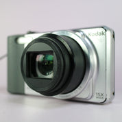 Kodak Digital Camera PixPro FZ151 16.1MP Silver Tested Full Working Set