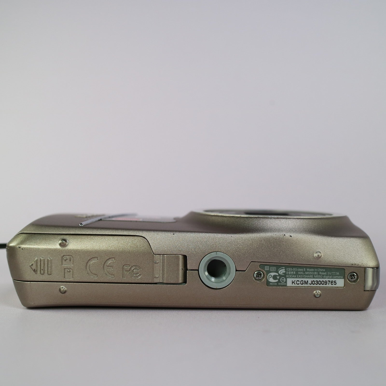 Kodak Digital Camera EasyShare M550 12.0MP Silver Tested Full Working Set