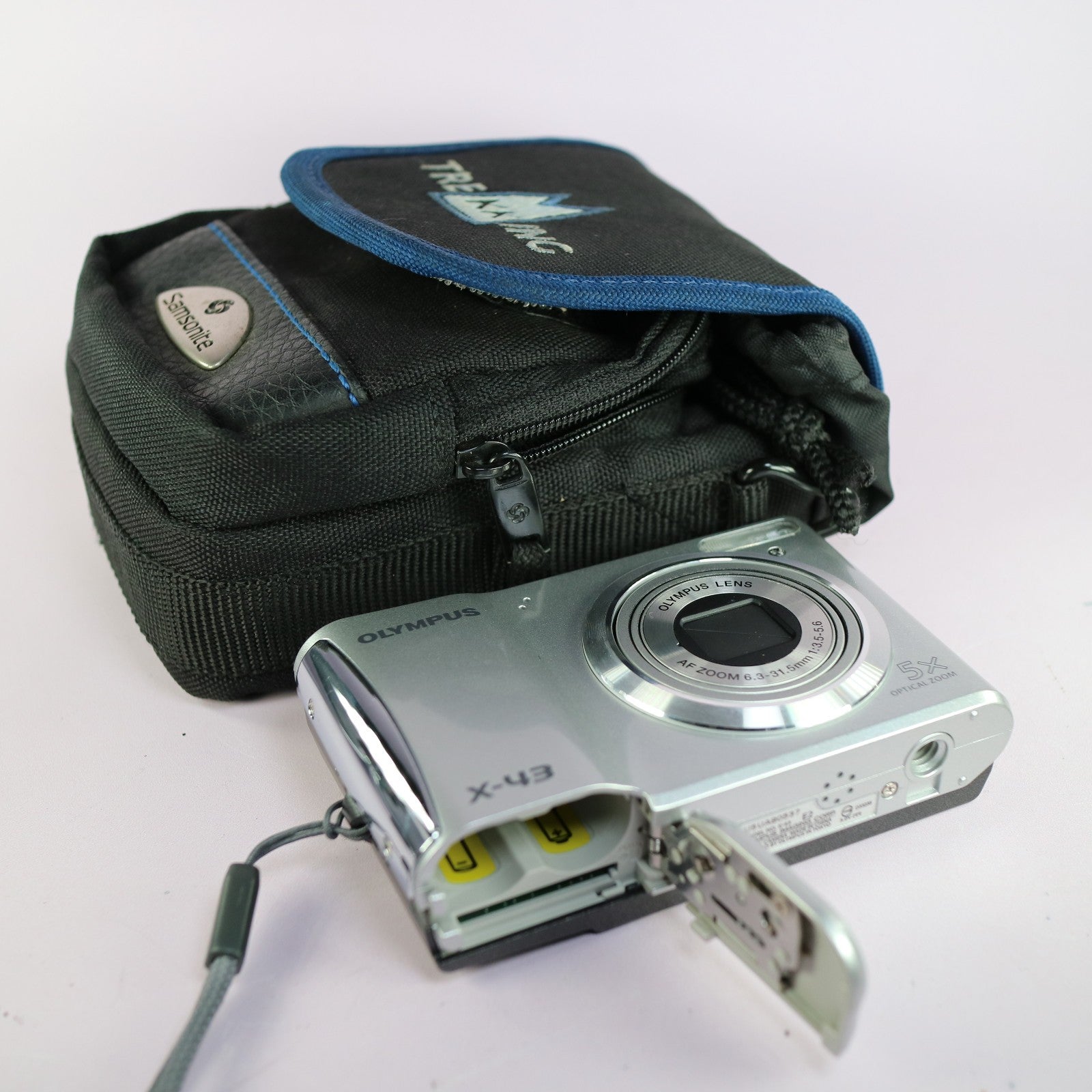 Olympus Digital Camera X-43 12.0MP Silver Tested