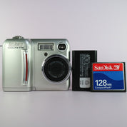 Nikon Digital Camera Coolpix 775 2.1MP Silver Tested
