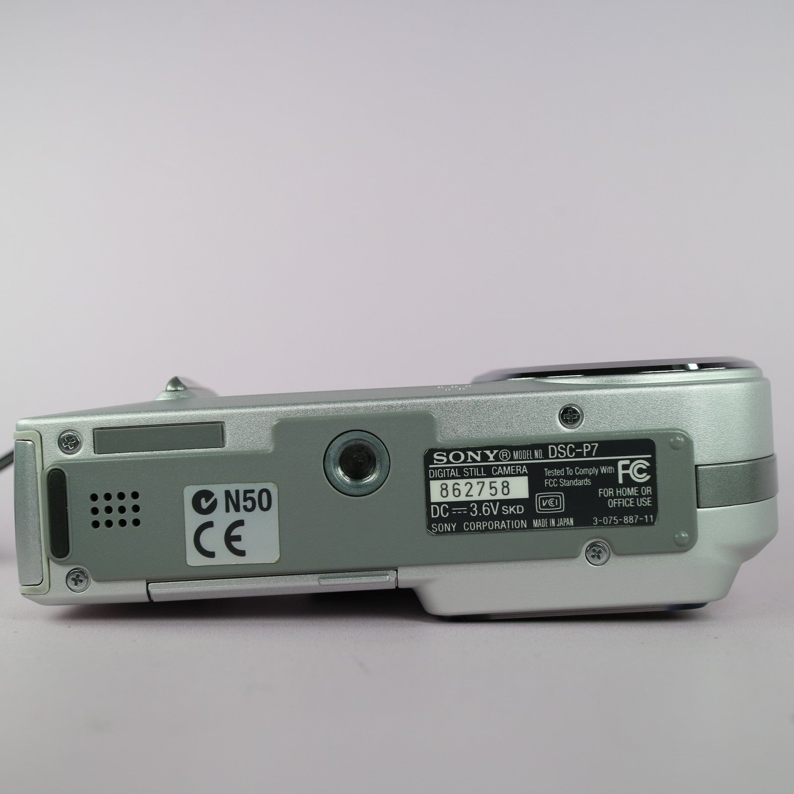 Sony Digital Camera Cybershot DSC-P2 2.0MP Silver Tested