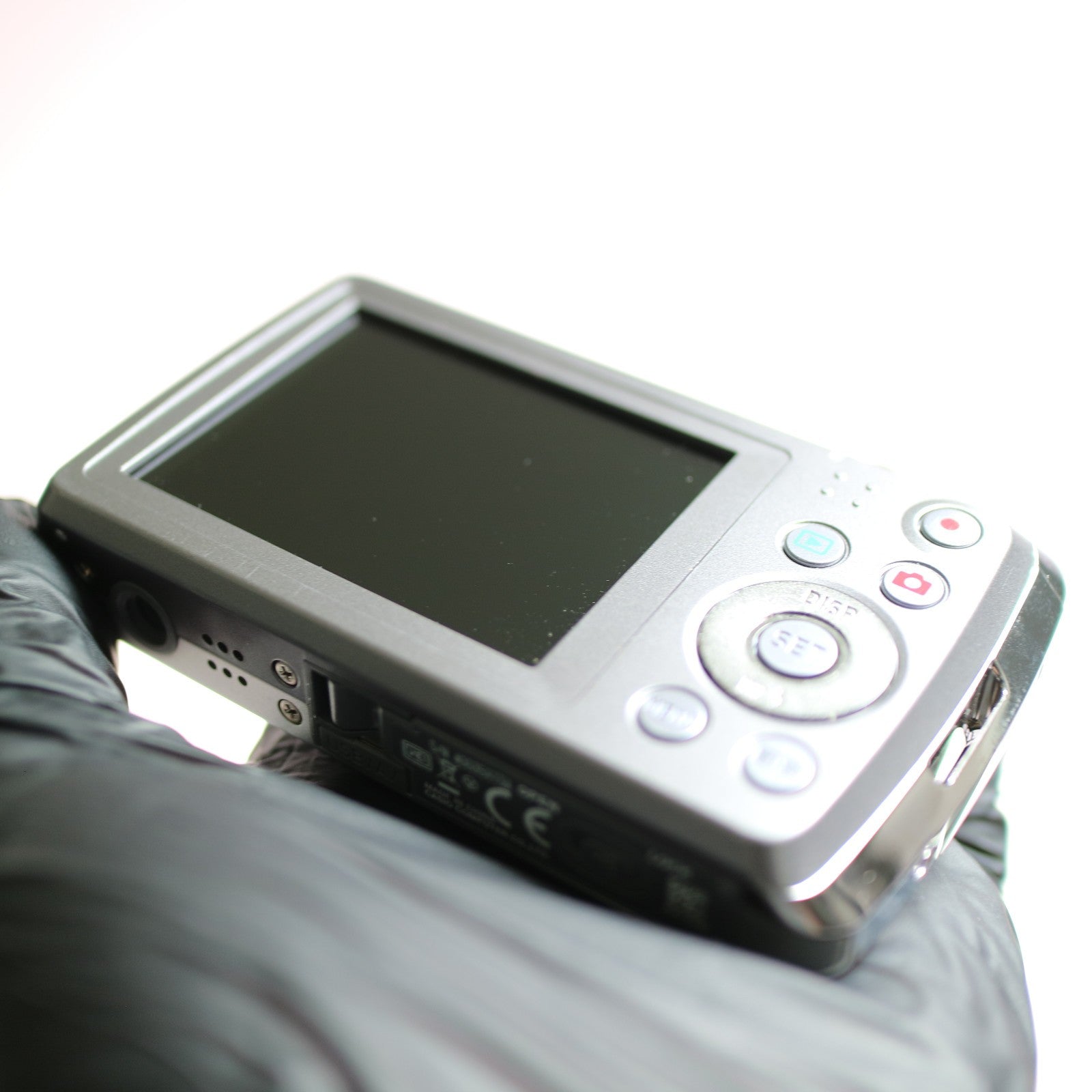 Casio Digital Camera Exilim EX-Z35 12.1MP Silver Tested Full Working Set