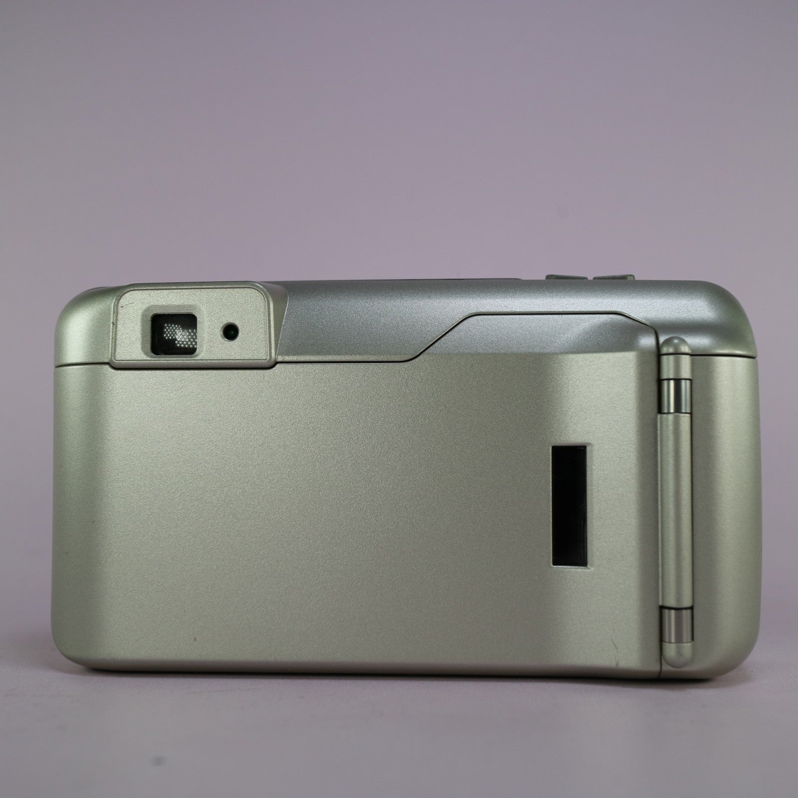 Minolta 110 Zoom 35mm Film Point and Shoot Camera Silver Tested