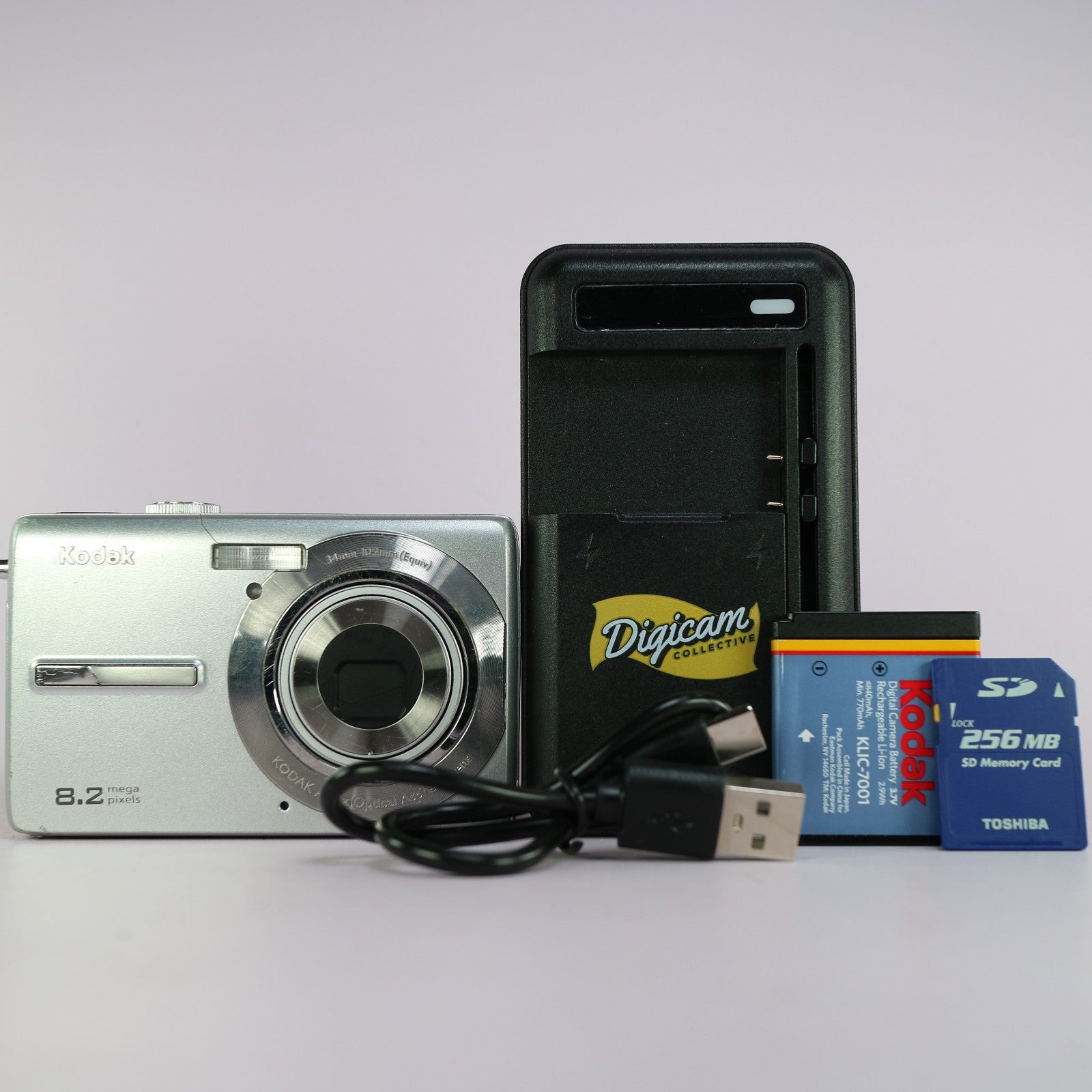 Kodak Digital Camera EasyShare M863 8.2MP Silver Tested Full Working Set