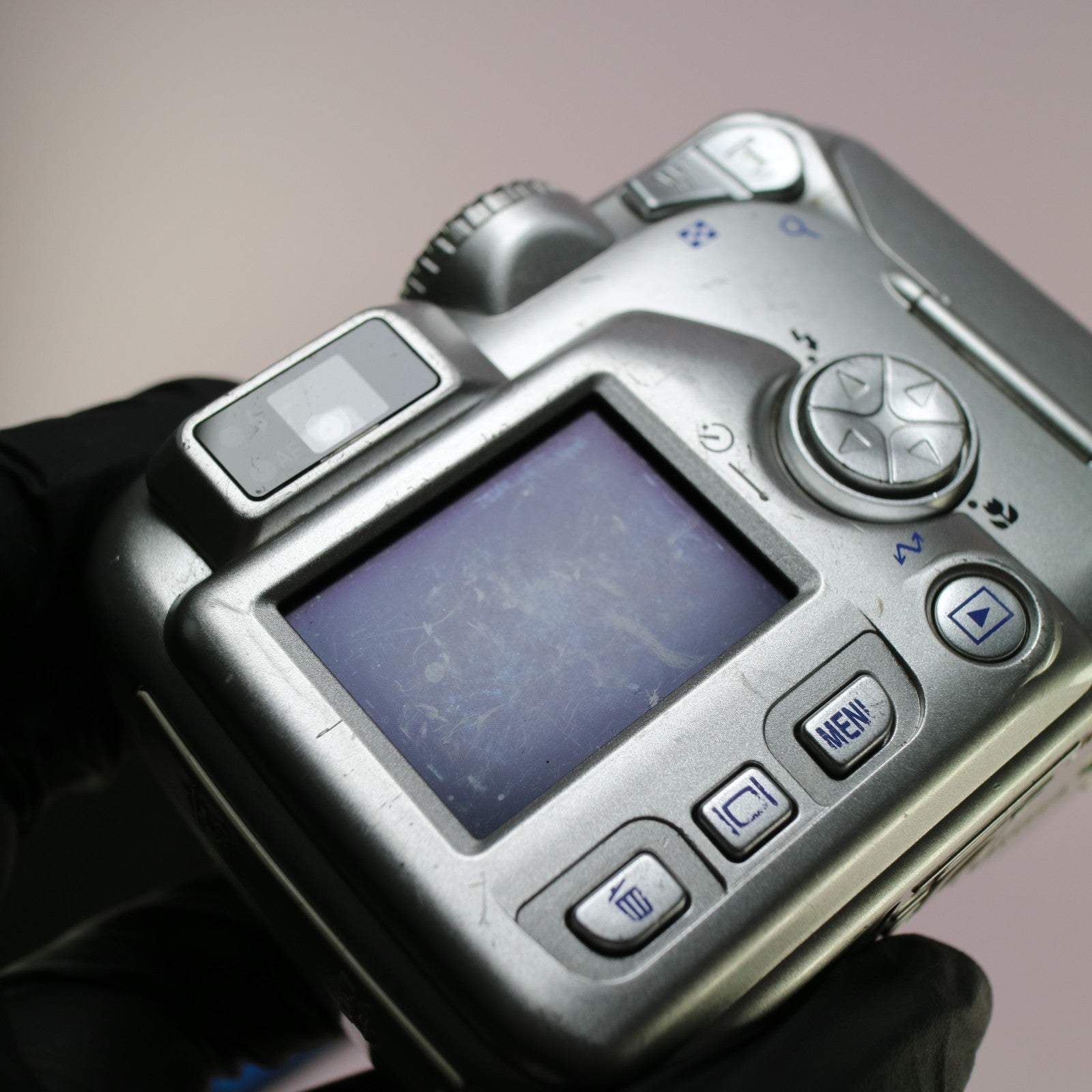 Nikon Digital Camera Coolpix 2100 2.0MP Silver Tested