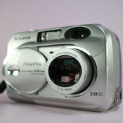 Fujifilm Digital Camera FinePix 2600 Zoom 2.0MP Silver Tested