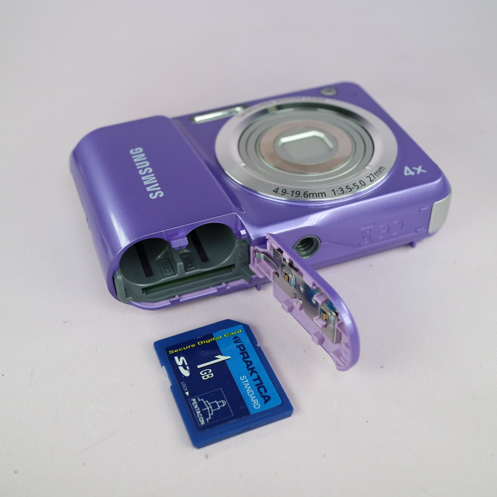 Samsung Digital Camera ES25 12.2MP Purple Tested