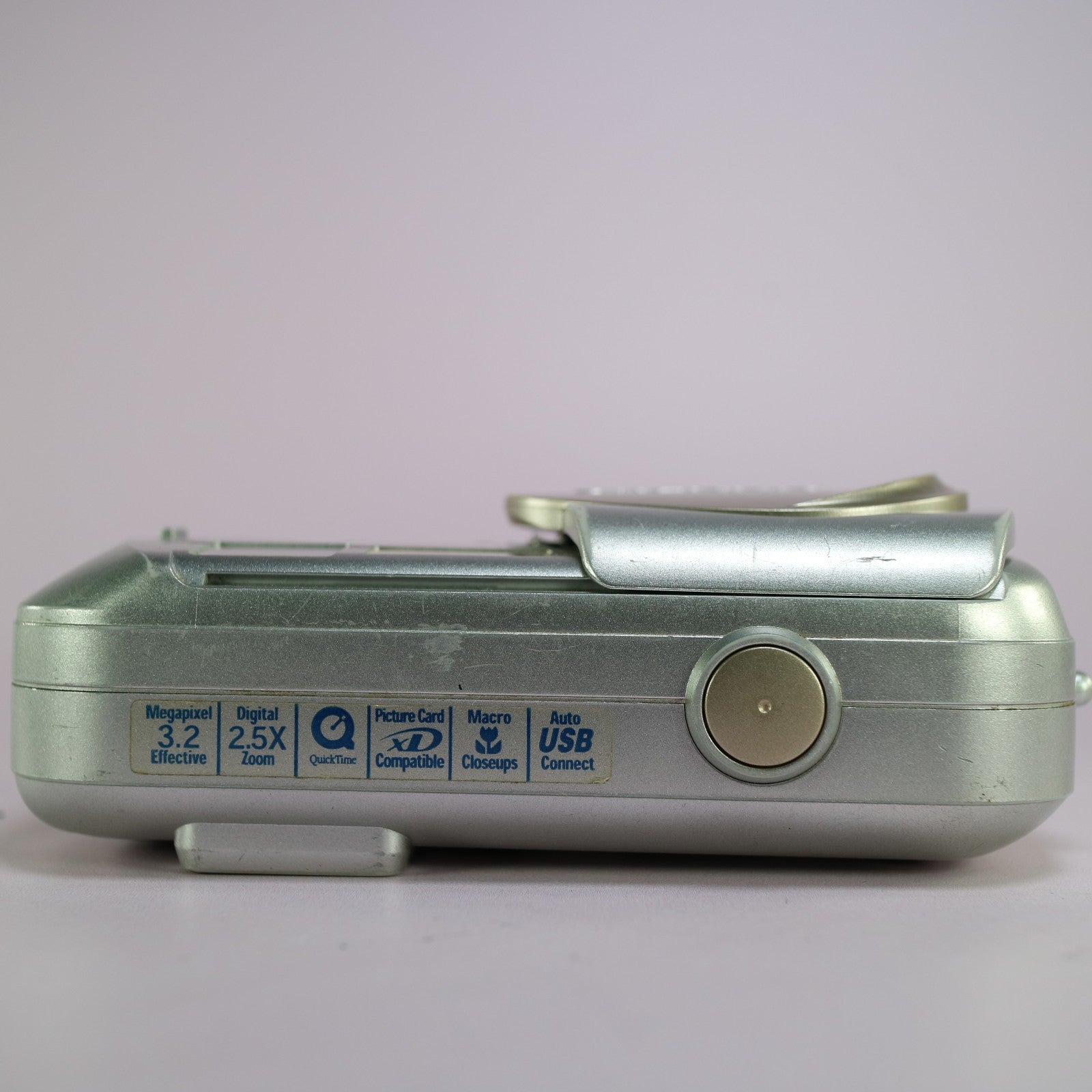Olympus Camedia C-160 Zoom 2.0MP Compact Digital Camera Silver Tested