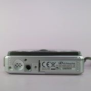 Fujifilm Digital Camera FinePix V10 5.1MP Silver Tested w/ Battery and Charger
