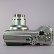 Nikon Digital Camera Coolpix 5200 5.1MP Silver Tested Full Working Set