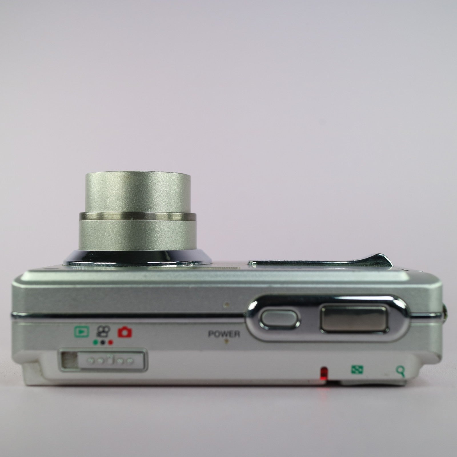 Olympus Digital Camera FE-160 6.0MP Silver Tested With Battery and Charger