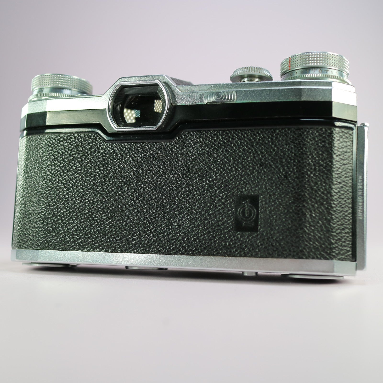Pentacon FM 35mm SLR Camera w/ Schneider-Kreuznach Xenar 150mm f/5.5 Lens Tested