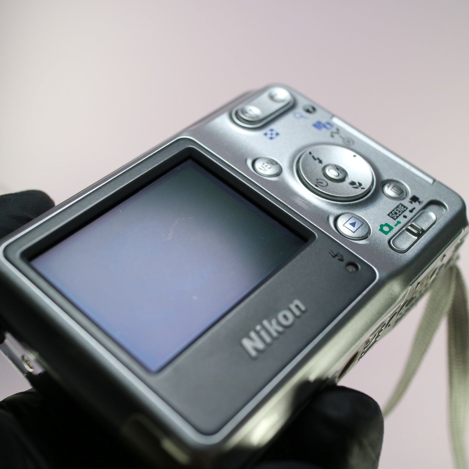Nikon Digital Camera Coolpix L3 5.1MP Silver Tested