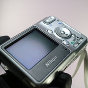 Nikon Digital Camera Coolpix L3 5.1MP Silver Tested