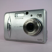 Fujifilm Digital Camera FinePix A303 3.2MP Silver Tested