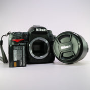 Nikon DSLR D7000 16.2MP Black w/ DX 18-105mm f/3.5-5.6 SWM Tested 584 Actuations
