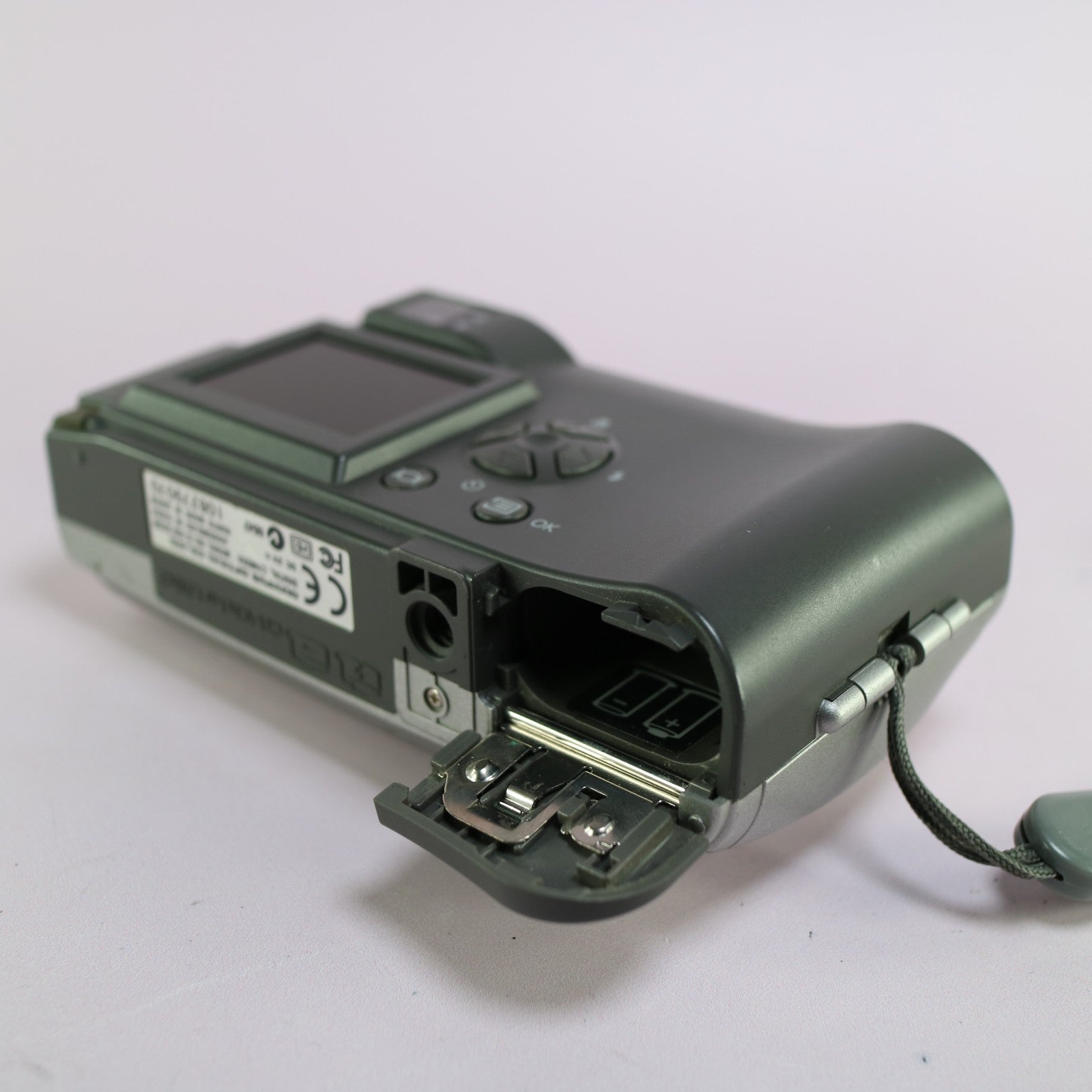 Olympus Digital Camera Camedia D-520 Zoom 2.1MP Silver Tested