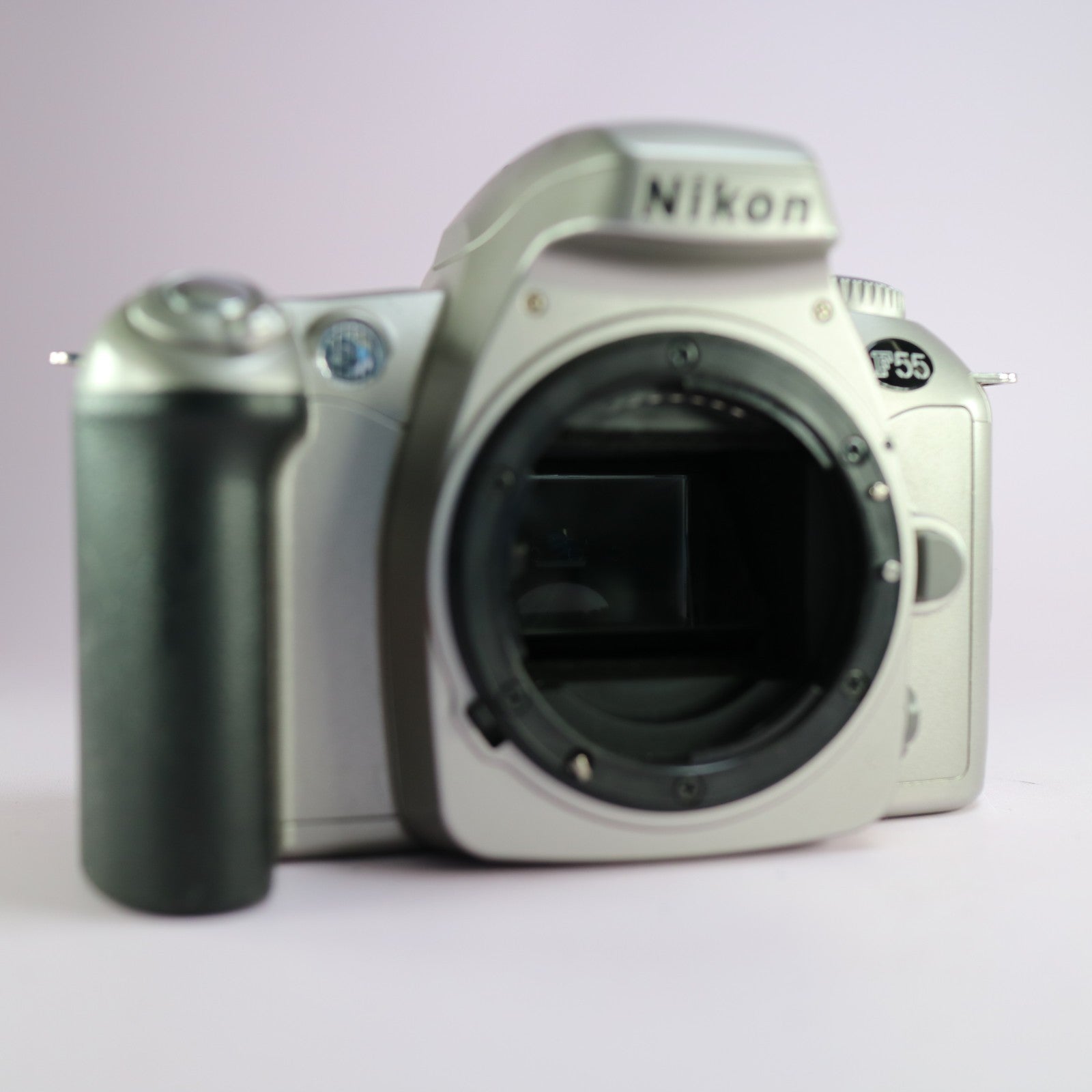 Nikon F55 Kit 35mm Film SLR Camera w/ AF-Nikkor 28-80mm f/3.3-5.6 Silver Tested