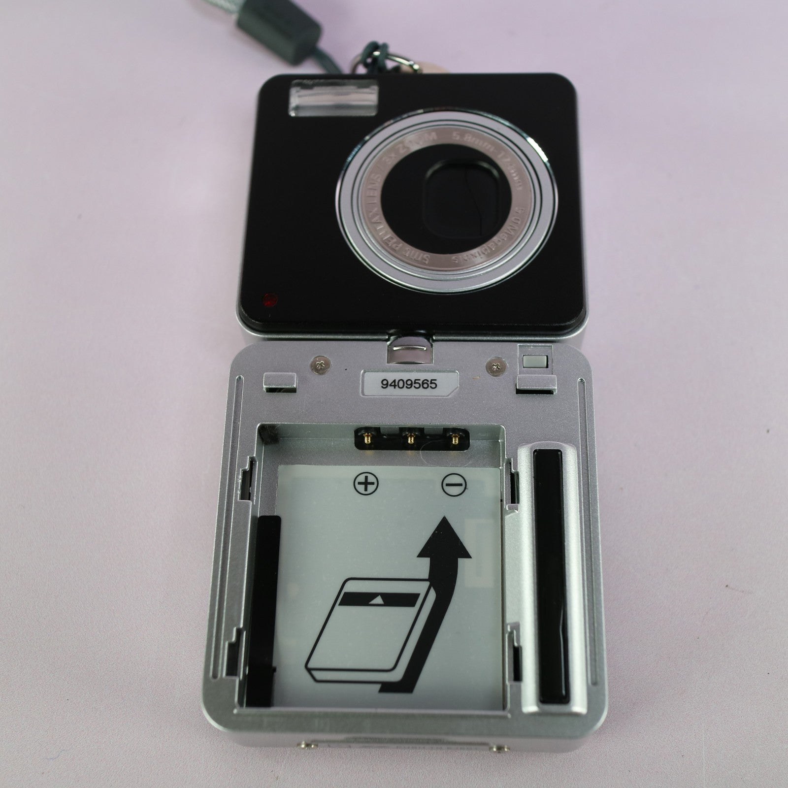 Pentax Optio X 5.0MP Compact Digital Camera Silver Tested Full Working Set
