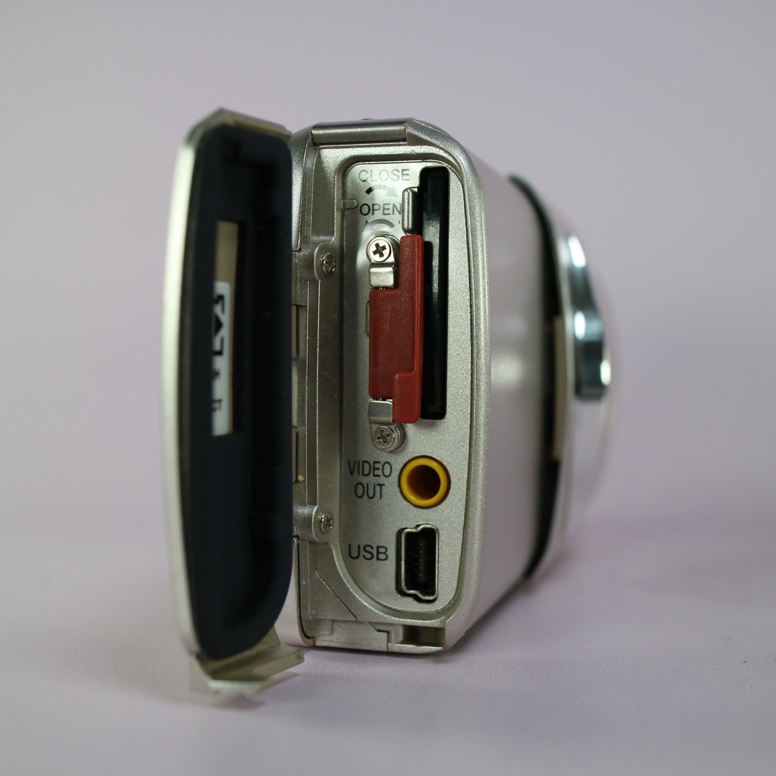 Olympus Digital Camera Mju 400 4.0MP Silver Tested Full Working Set