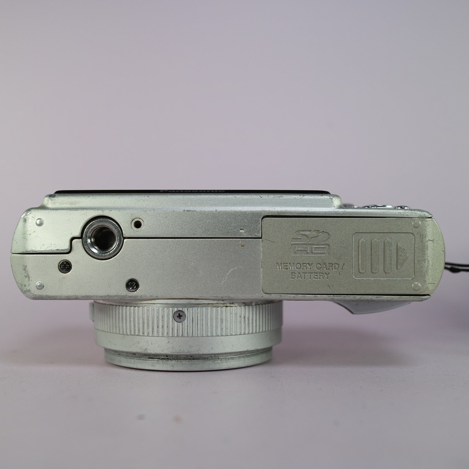 Panasonic Lumix DMC-LX2 10.2MP Digital Camera Silver Tested Full Working Set