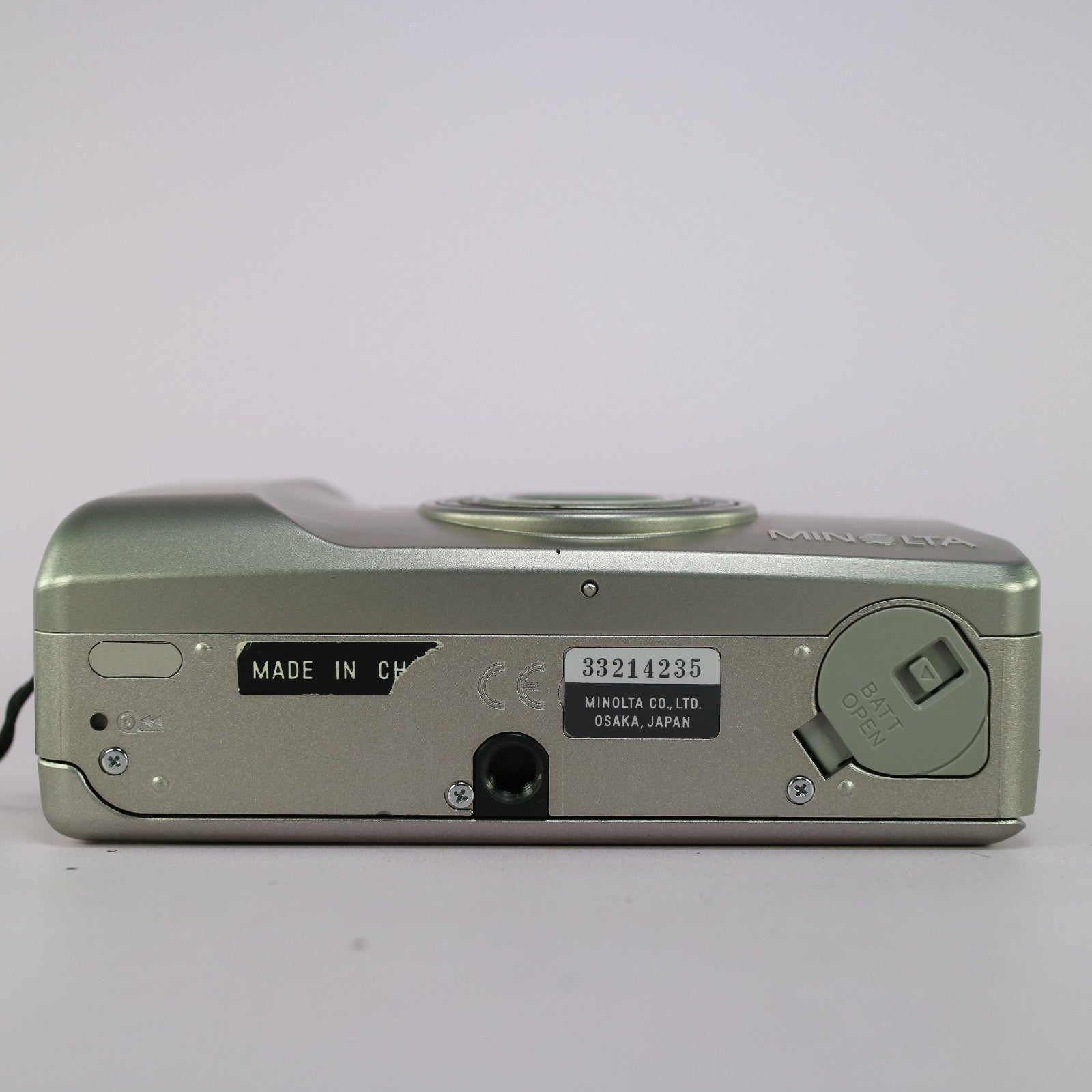 Minolta Riva Zoom 115 35mm Film Point and Shoot Camera Silver Tested