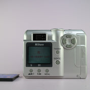 Nikon Digital Camera Coolpix 775 2.1MP Silver Tested