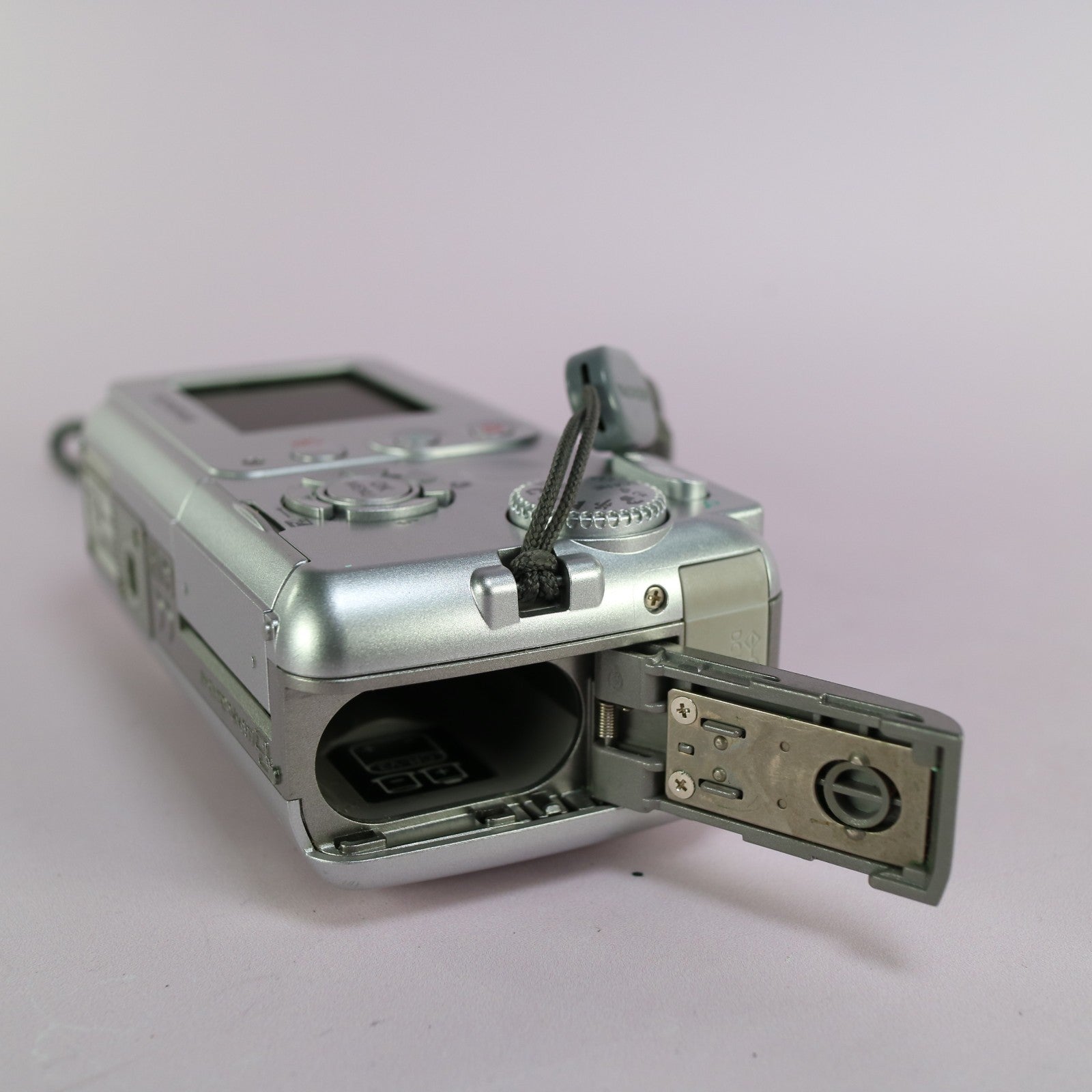 Olympus Digital Camera Camedia D-545 Zoom 4.0MP Silver Tested