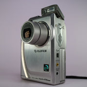 Fujifilm Digital Camera FinePix 4700 Zoom 2.4MP Silver Tested