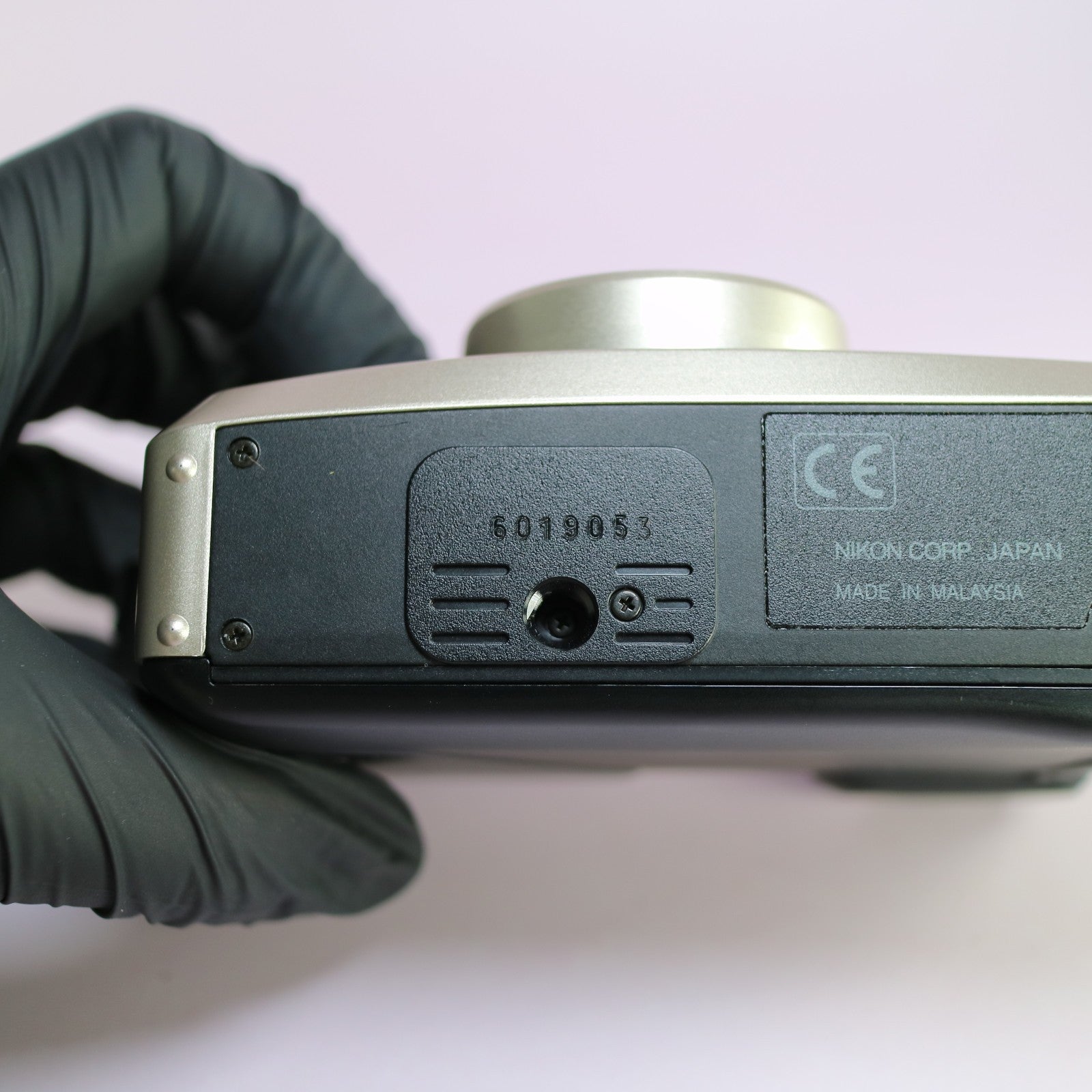 Nikon One Touch Zoom 90S 35mm Film Point And Shoot Camera Silver Tested