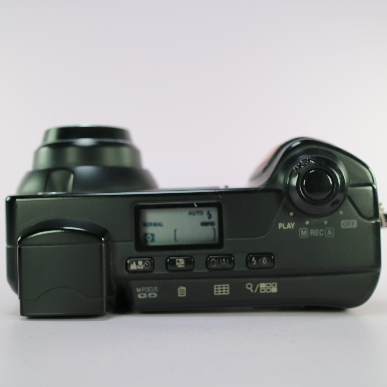 Nikon Digital Camera Coolpix 800 2.1MP Silver Tested