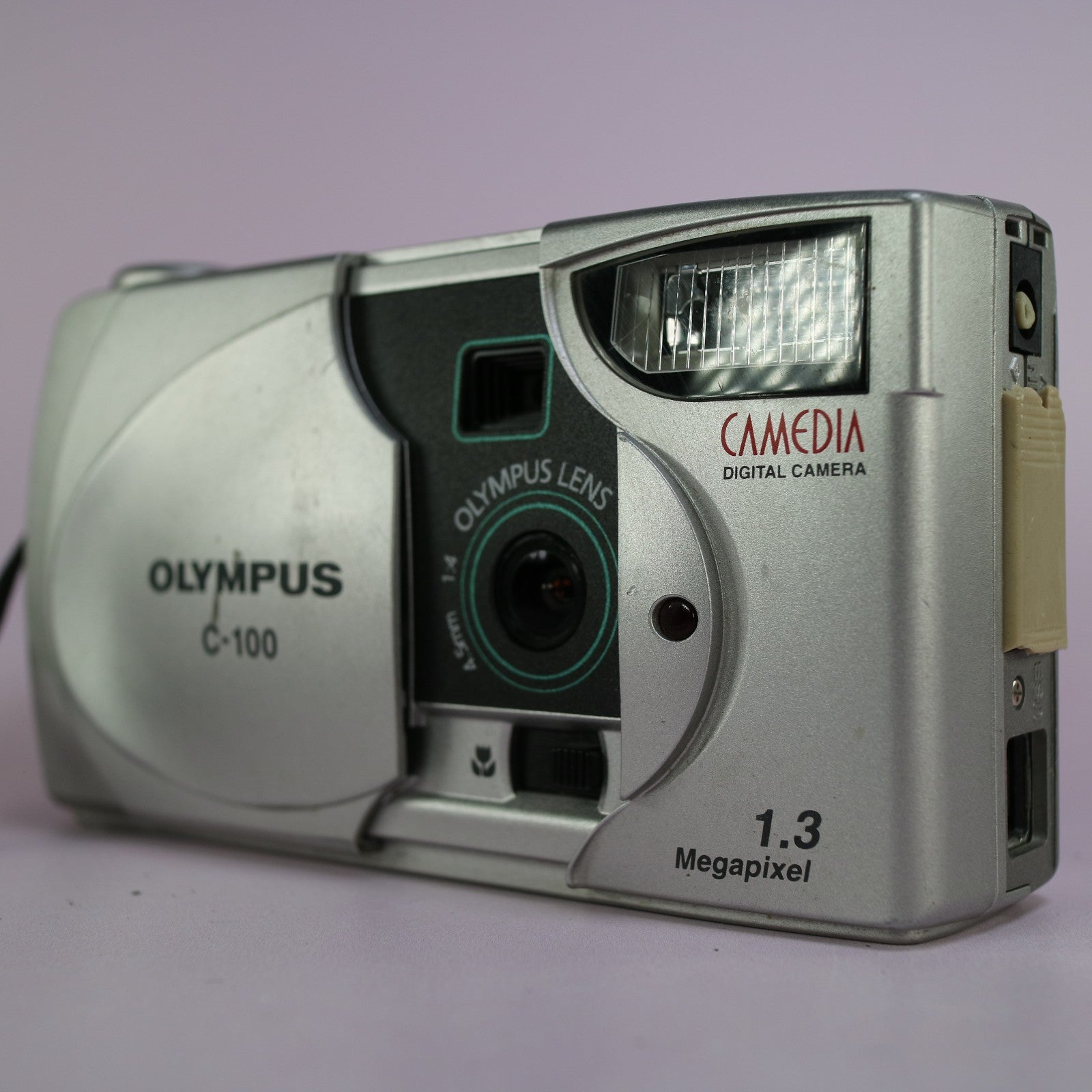 Olympus Digital Camera Camedia C-100 1.3MP Silver Tested