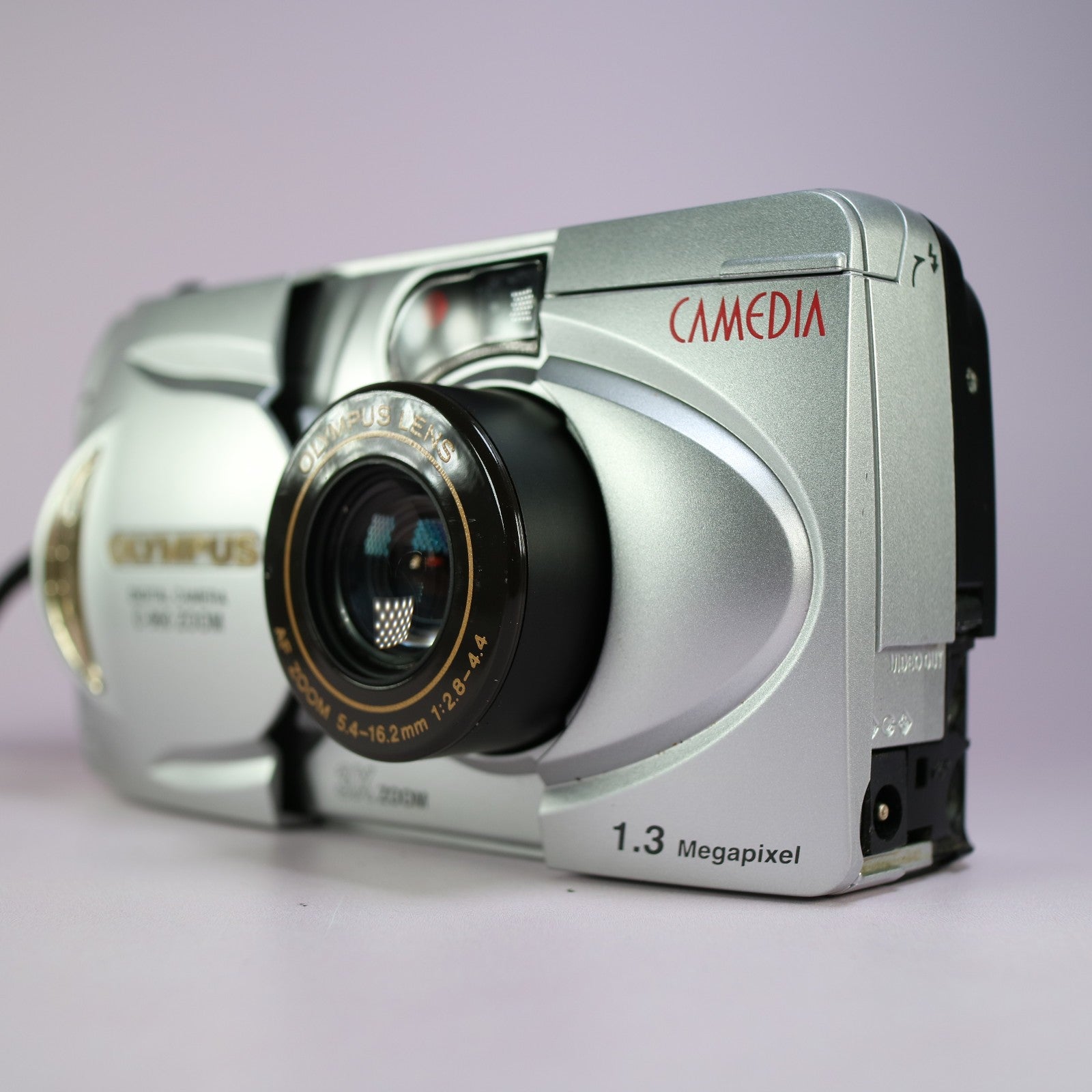 Olympus Digital Camera Camedia C-960 Zoom 1.3MP Silver Tested