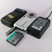 Sony Digital Camera Cybershot DSC-P200 7.2MP Silver Tested Full Set